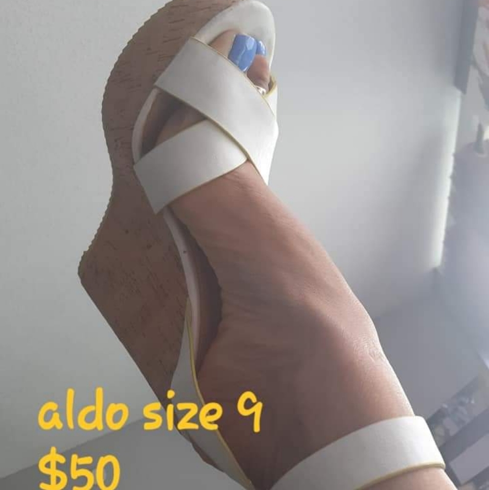OPEN TOE HEELS - Picture 3 of 4